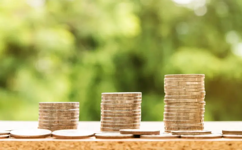 Är ett traditionellt företagslån eller checkkredit bäst för småföretagaren? Vi undersöker och recenserar